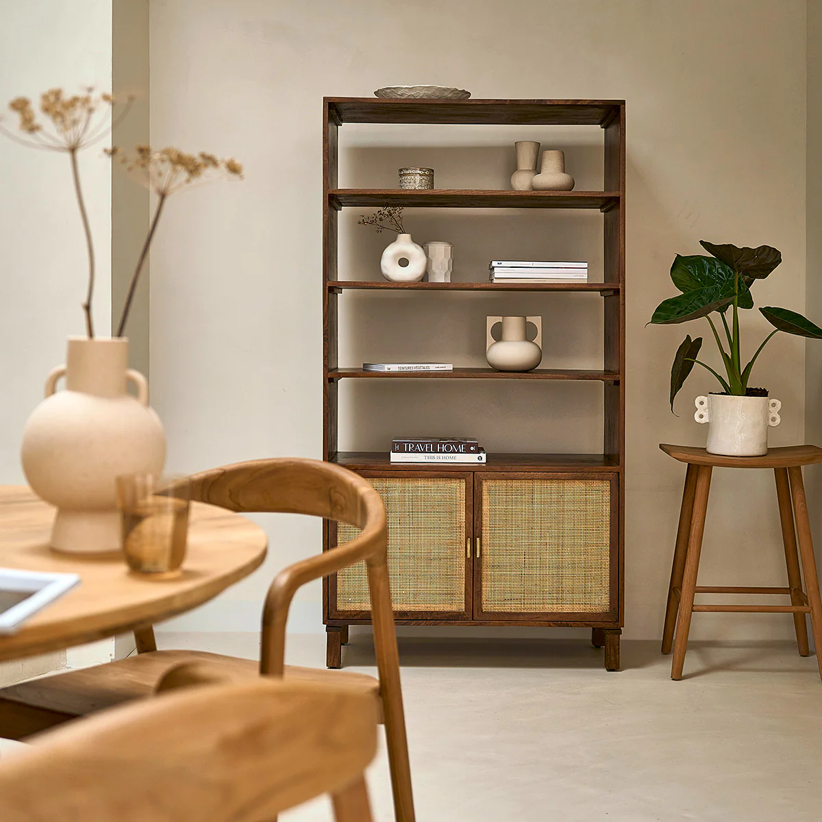 Bibliothèque en manguier et cannage finition noyer 170 cm - Image 8