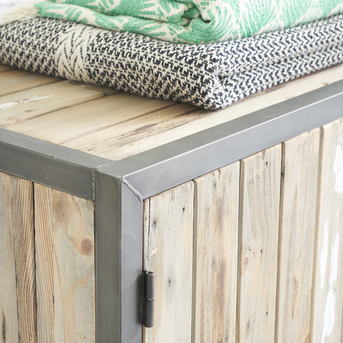 Commode en bois recyclé massif et métal 150 cm - Image 4