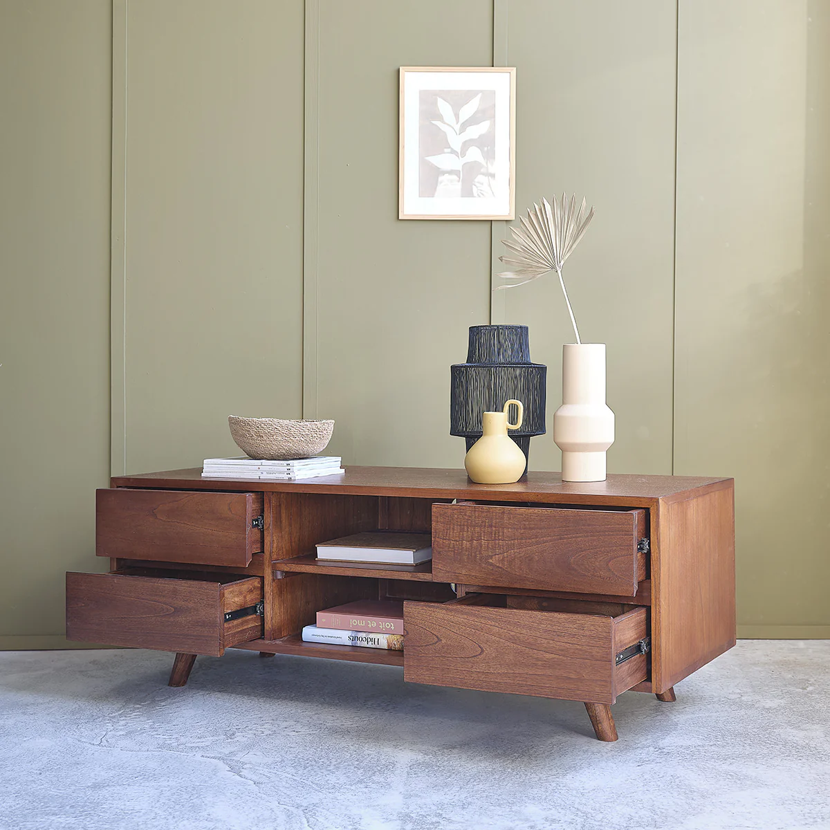 Meuble TV en mindi massif finition noyer 140 cm - Image 3