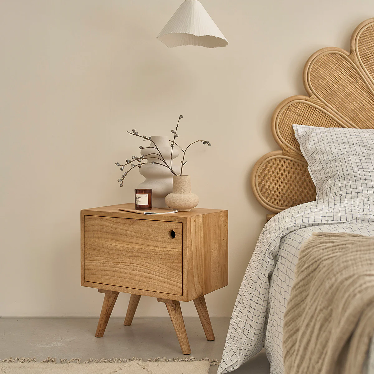 Table de chevet en mindi massif 50 cm - Image 4