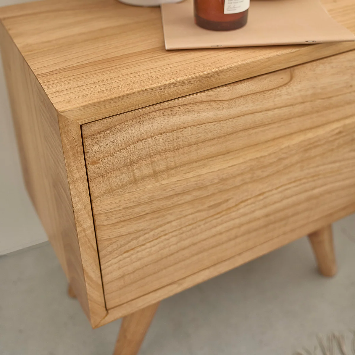 Table de chevet en mindi massif 50 cm - Image 6